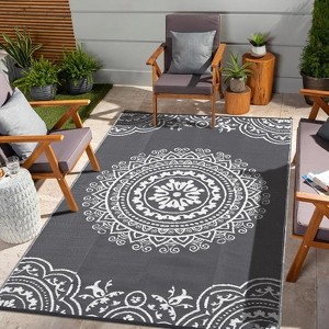 Reversible Plastic Straw Rug - Modern Indoor/Outdoor Mat All-Weather Floor Covering for Patio Deck Balcony Porch RV - 1 of 4