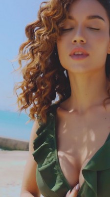 Women's Ruffled Lace Up One Piece Swimsuit -Cupshe-Black-L