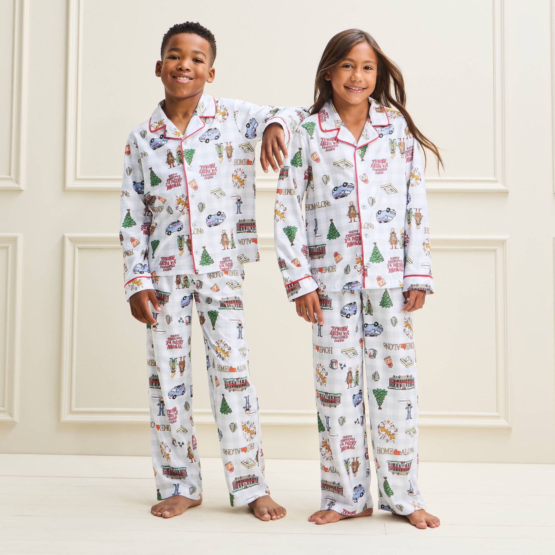 Kids' Home Alone Holiday Long Sleeve Shirt and Pants Pajama Set - White