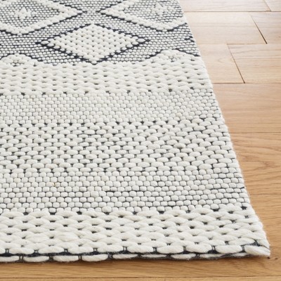 Ivory Tufted Handmade Wool Non-slip Runner Rug 2'3" x 8'