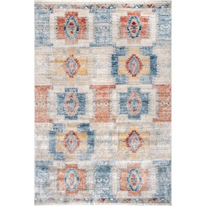 Nuloom Kingsley Distressed Aztec Indoor Area Rug 5x7, Rust - 1 of 4