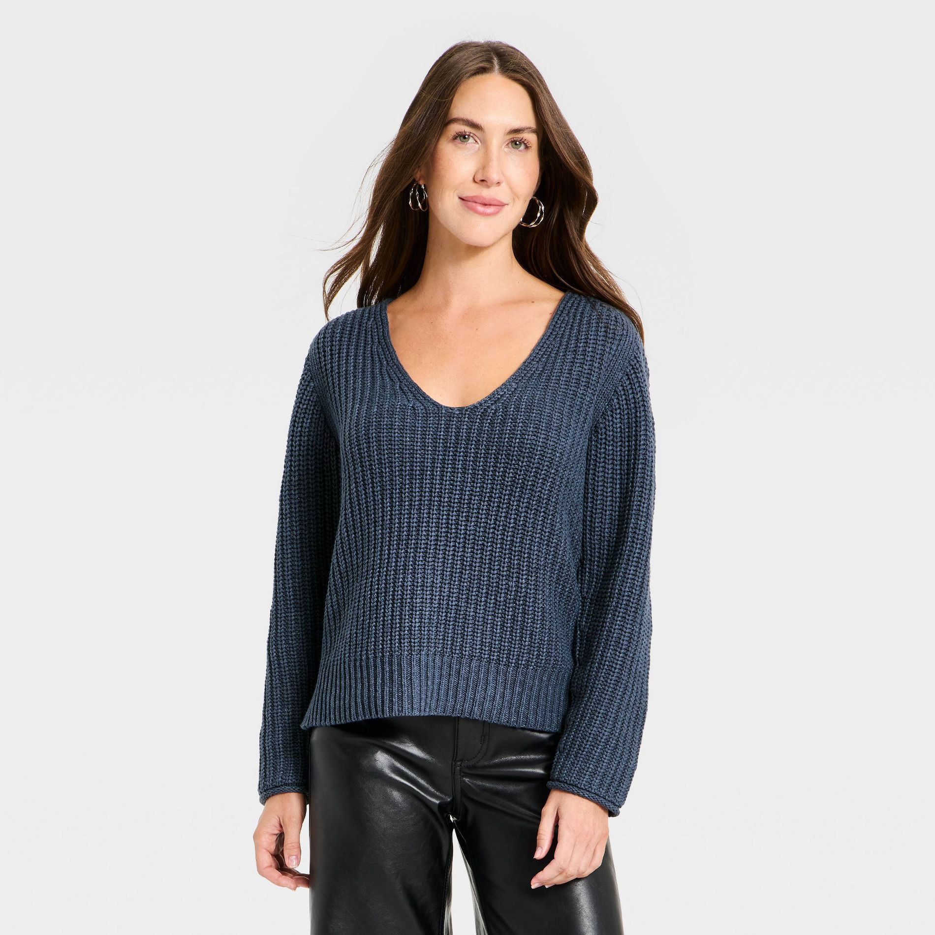Women's Wide V-Neck Pullover Sweater - Universal Thread™