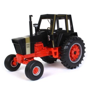 ERTL 1/16 Prestige Series Case 970 Black Knight with Cab 44189 - 1 of 4