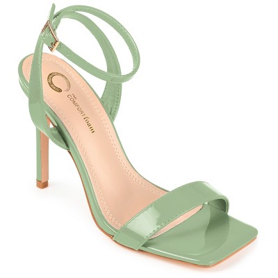 Journee Women's Dorian Sandals