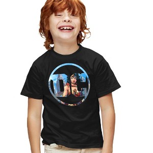 Boys' Short Sleeve Jla Wonder Woman T-Shirt - 1 of 4