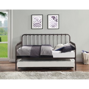 Twin Size Metal Daybed with Trundle for Bedroom - 1 of 4