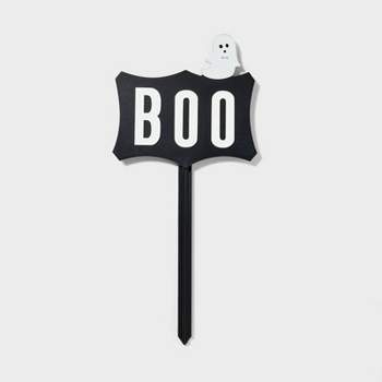 Wood 'BOO' Ghost Halloween Decorative Yard Stake - Hyde & EEK! Boutique™