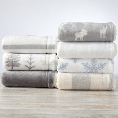 Optic White Velvet Plush Reversible Sherpa Throw Blanket