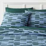 Foster Microfiber Reversible Comforter & Sheets Set Blue/Dark Green - Room Essentials™