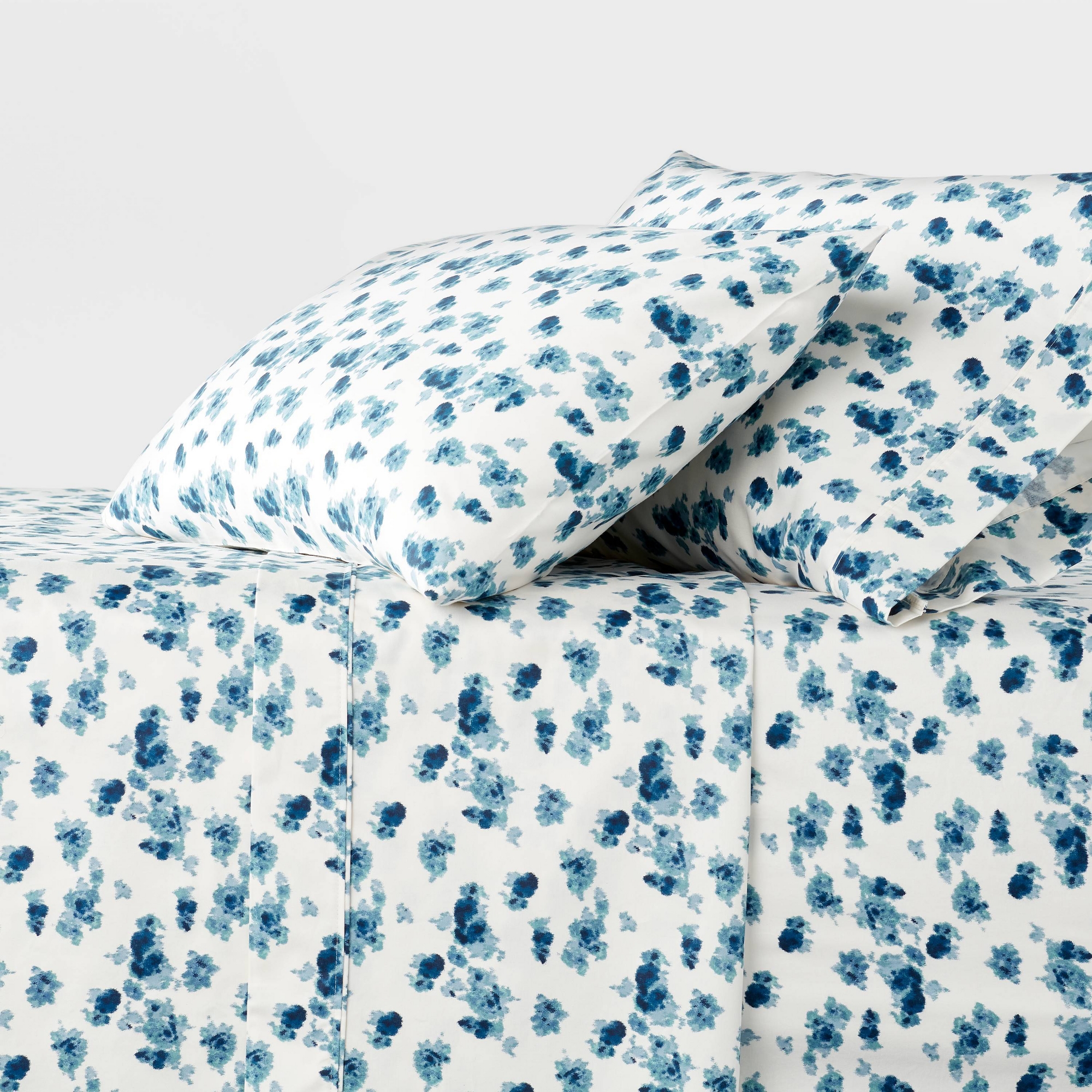 King 400 Thread Count Performance Sheet Set Blue Blurry Floral - Threshold™