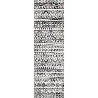 Nuloom Lucci Machine Washable Aztec Area Rug : Target