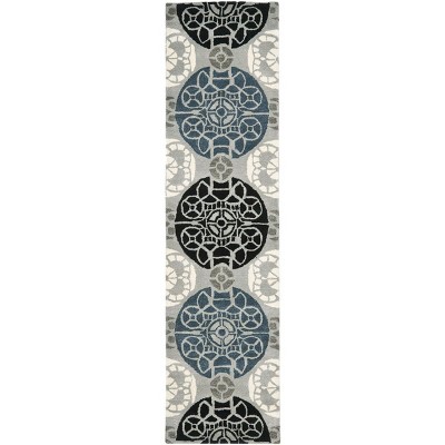 Wyndham WYD376 Hand Tufted Area Rug  - Safavieh