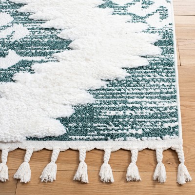 Ivory and Green Diamond Shag Area Rug with Braided Tassels