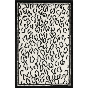 Chelsea HK15 Handmade Rug - Safavieh - 1 of 4