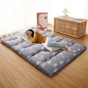 Futon Mattress, Japanese Twin Size - Floral Pattern Floor Mattress for Tatami, Sleeping Pad, Camping Travel - 1 of 4