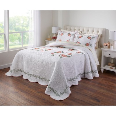 BrylaneHome Rose Bedspread