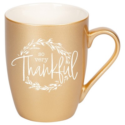 Elanze Designs So Very Thankful Wreath Vegas Gold 10 ounce New Bone China Coffee Cup Mug