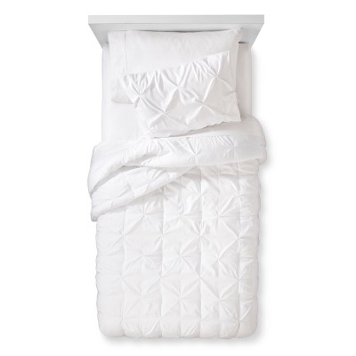 target white comforter