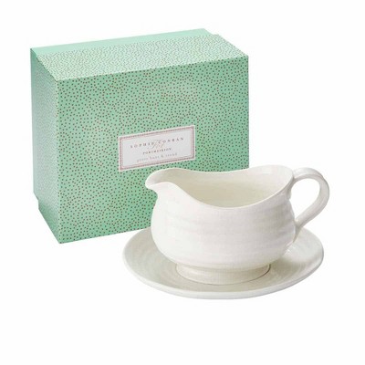 White Porcelain Ribbed Gravy Boat with Stand, 24 Oz