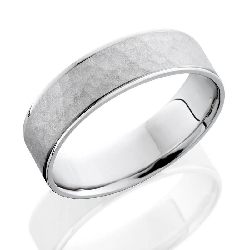 Pompeii3 Mens 950 Platinum Beveled Hammered Wedding Band Ring, 2 of 4