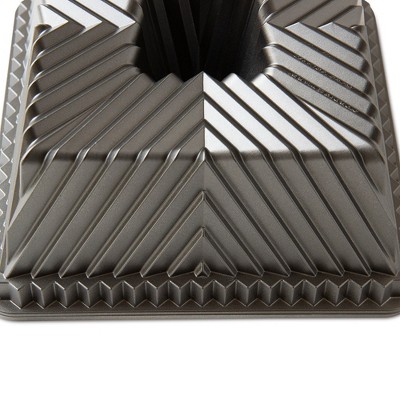 Graphite Non-Stick Aluminum Square Bundt Cake Pan