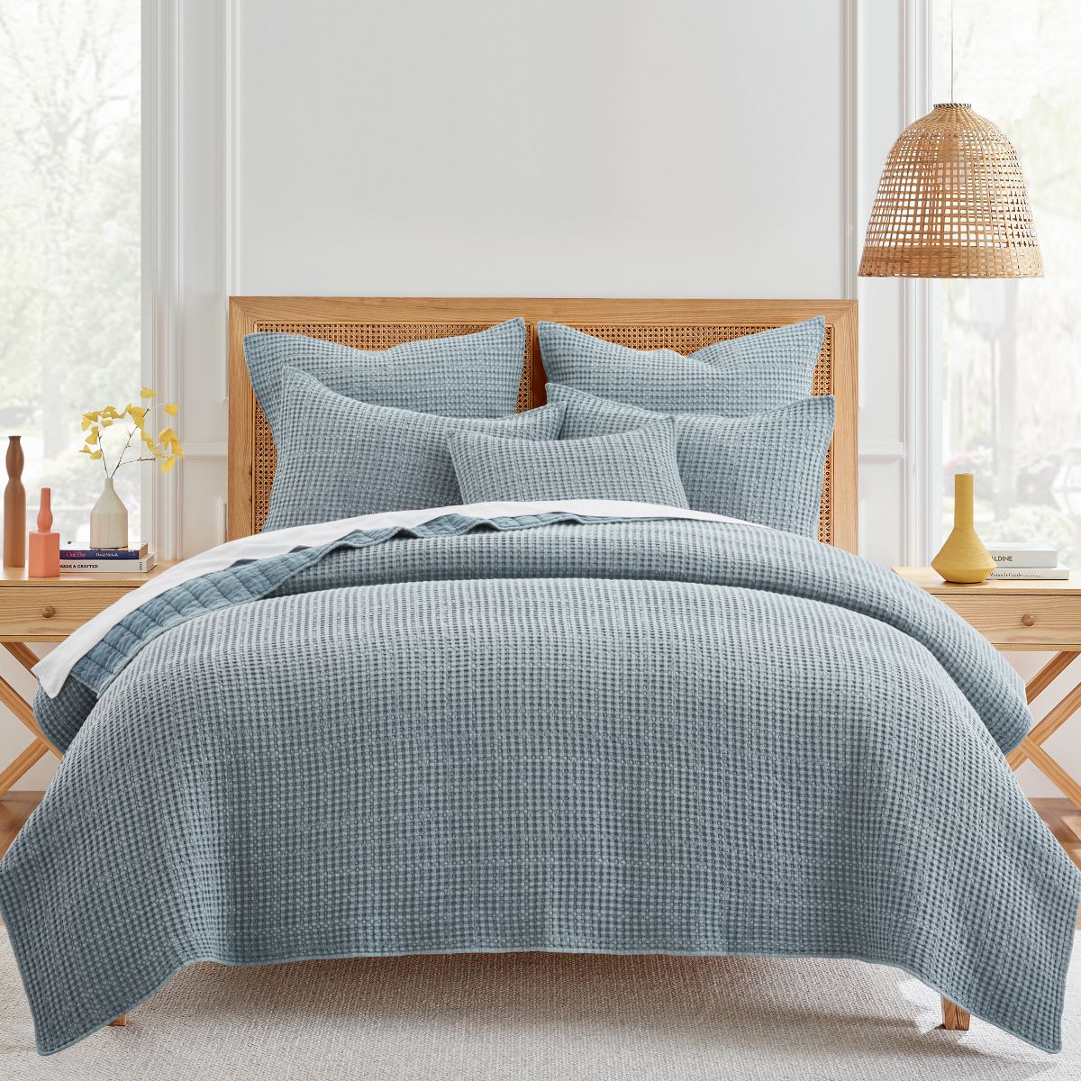 Mills Waffle Quilt and Pillow Sham Set - King