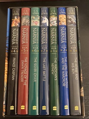 The Chronicles of Narnia by C.S. Lewis: 8 Book Box Set