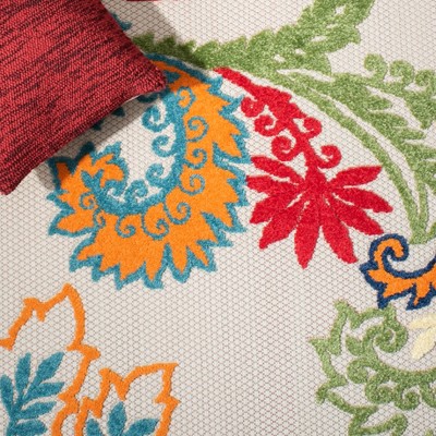Ivory and Blue Floral Synthetic Indoor/Outdoor Rug
