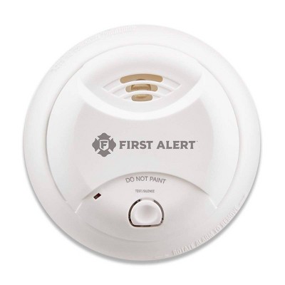 First Alert 0827B 10-Year Battery Powered Smoke Detector