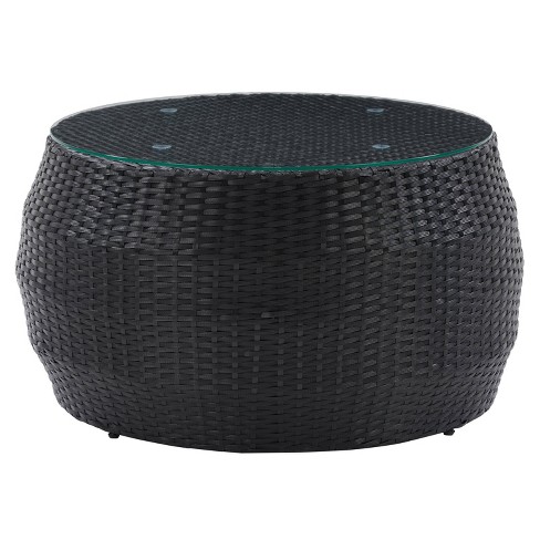 Round wicker deals outdoor coffee table