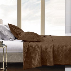 2/3 Pieces Silk Satin Quilt Set, Luxury Geometric Pattern Coverlet Set for All Seasons - NTBAY - 1 of 4