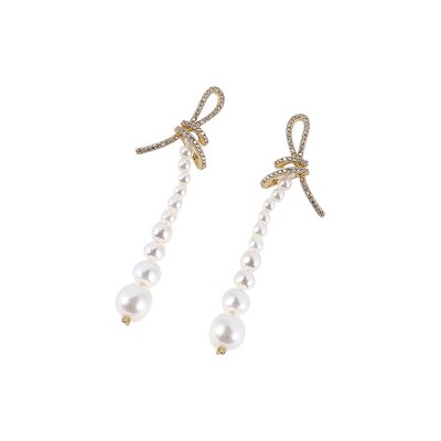 SOHI Women's Pearl White The Lucie Drop Earrings