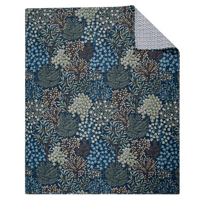 English Forest Navy and Cream Botanical Quilted Throw