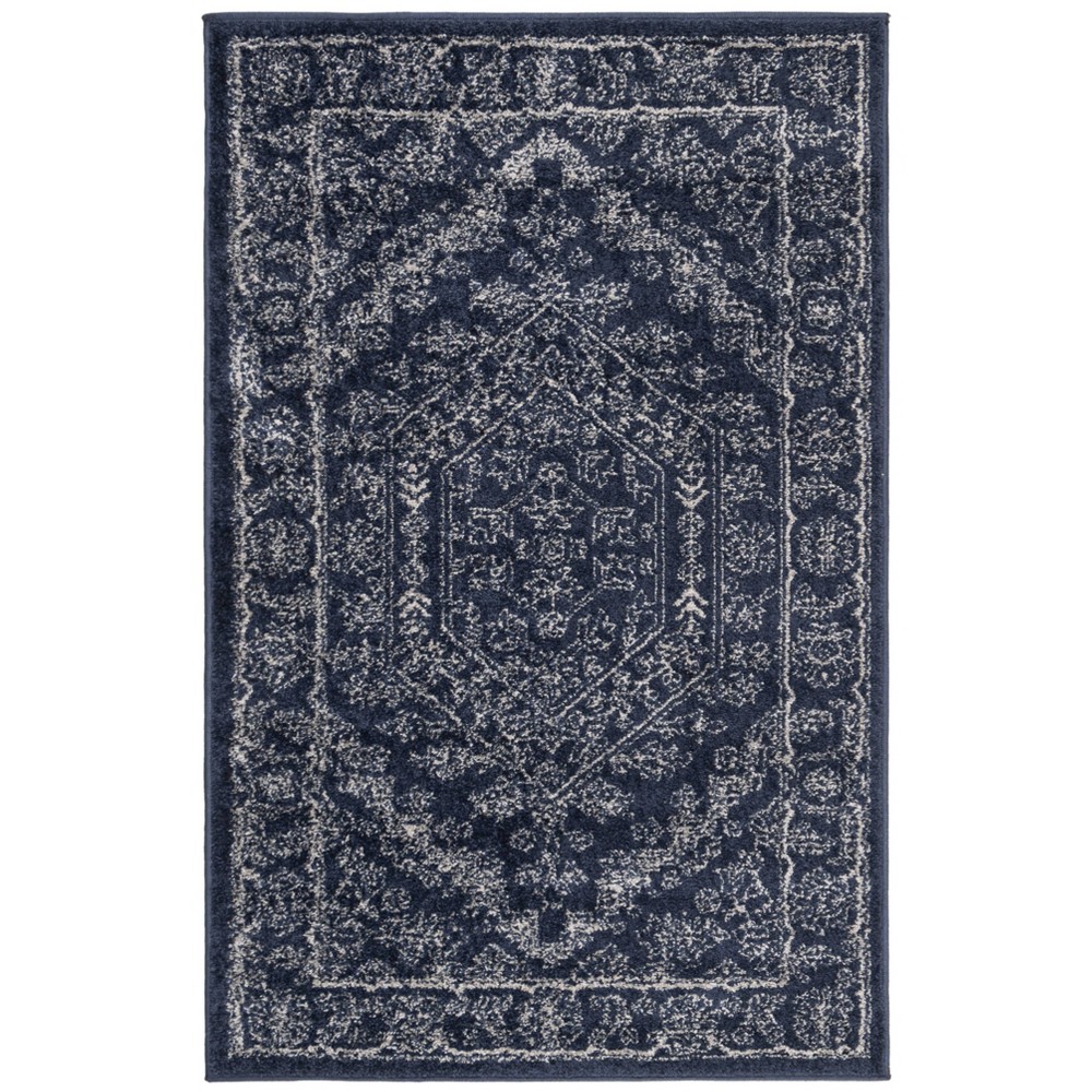 3'x5' Medallion Accent Rug Navy/Ivory - Safavieh
