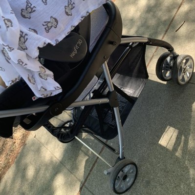 Universal snap clearance and go stroller