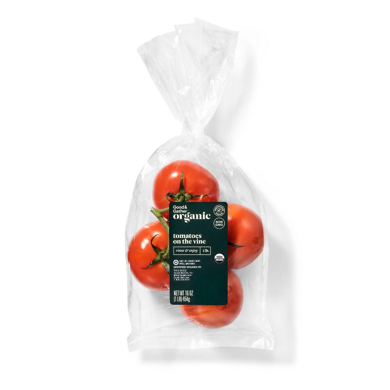Organic On-The-Vine Tomatoes - 1lb - Good &#38; Gather&#8482;, 1 of 4