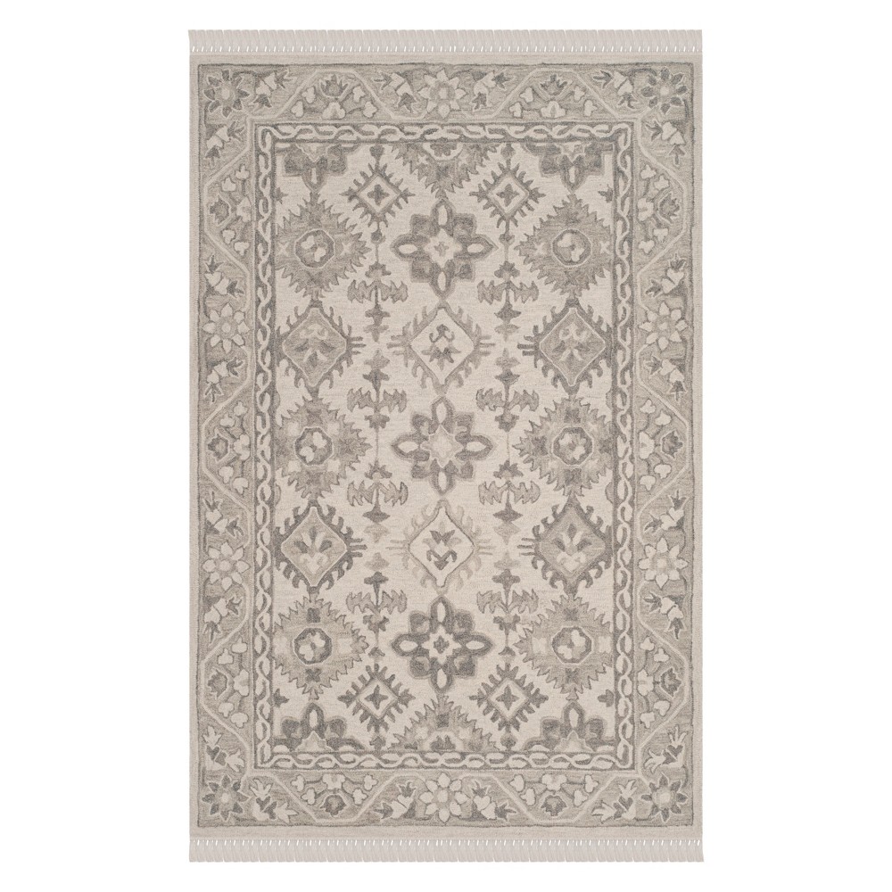 2'x3' Medallion Tufted Accent Rug Light Gray - Safavieh