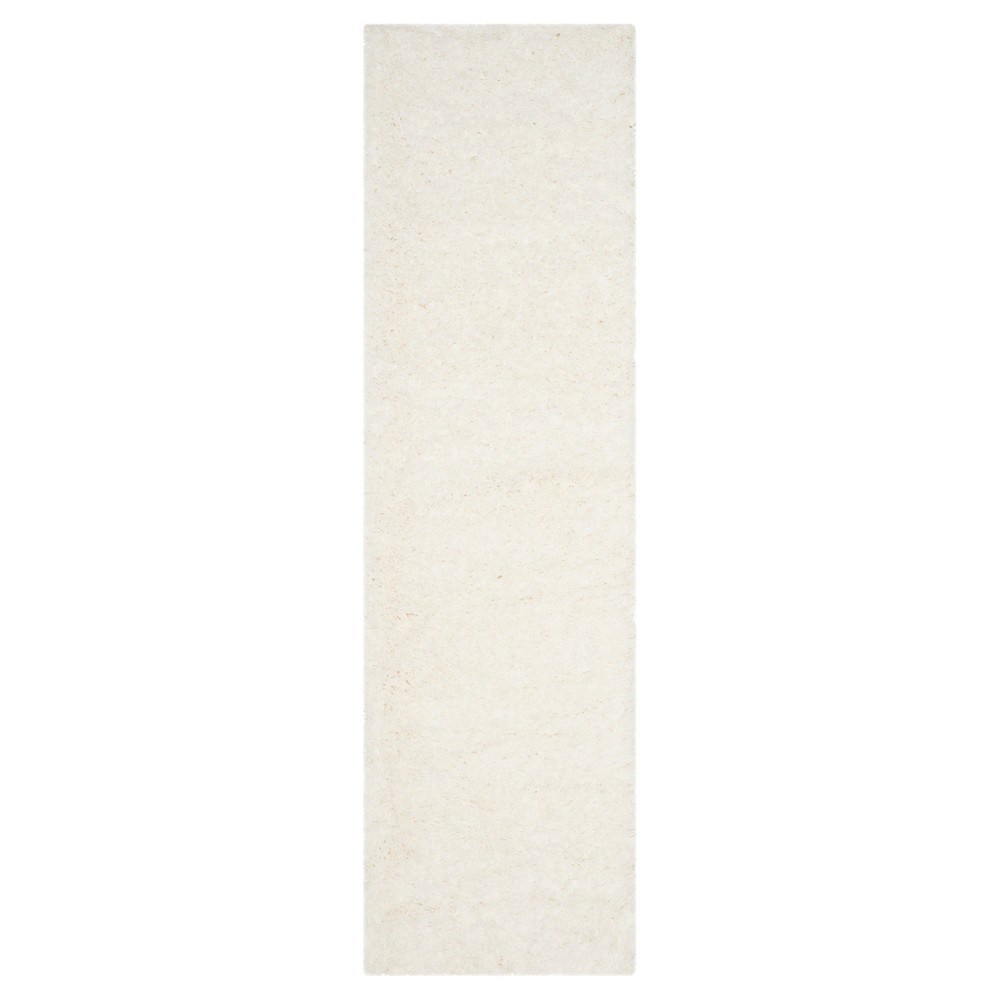 2'3inx8' Runner Solid Loomed Rug White - Safavieh