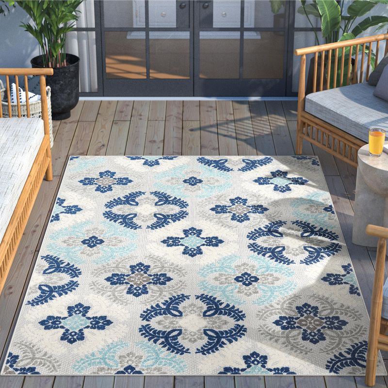 Well Woven Loewy Mediterranean Medallion Indoor OutdoorHigh-Low Pile Area Rug, 4 of 9