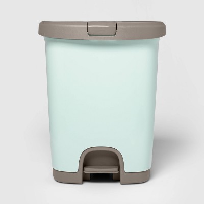 target trash can kitchen