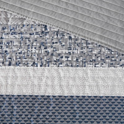 Navy Reversible Jacquard Full Quilt Set with Throw Pillows