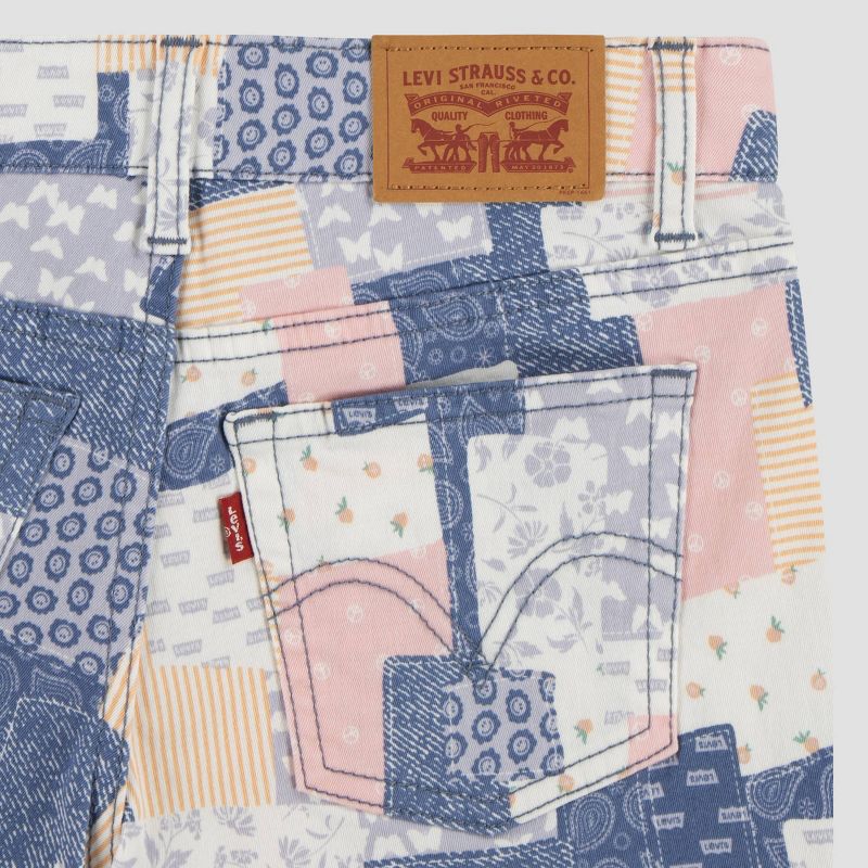 Levi&#39;s® Girls&#39; Fray Printed Patchwork Shorts - Blue, 5 of 6