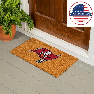 EvergreenNFLTampa Bay Buccaneers Logo Natural Coir 28 x 16 Inches Indoor Outdoor Doormat