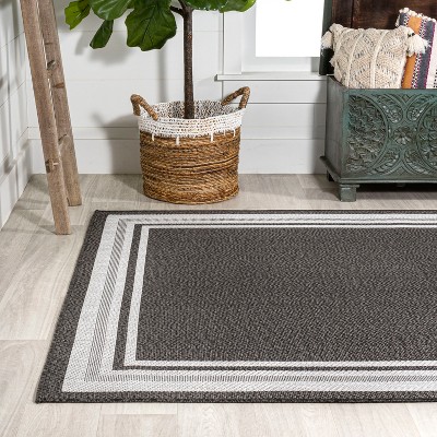 Modern Black and Cream Stripe Synthetic 5x8 Indoor/Outdoor Rug
