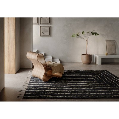 Navy and Beige Handwoven Wool Geometric Rug 2' x 3'