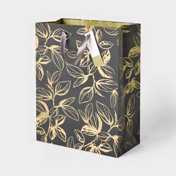 Christmas Metallic Gold Pattern Paper Gift Bags w/ Tissue Paper set —  Bllala Lab