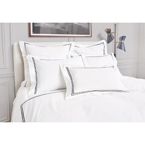 EY Essentials Legacy Onyx Bedding Duvet - 1 of 3