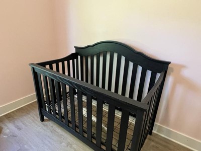 Vicki 4 store in 1 crib