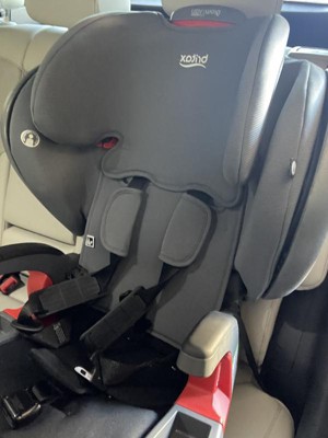 Britax urges parents to 'bin the booster' in summer-holiday car