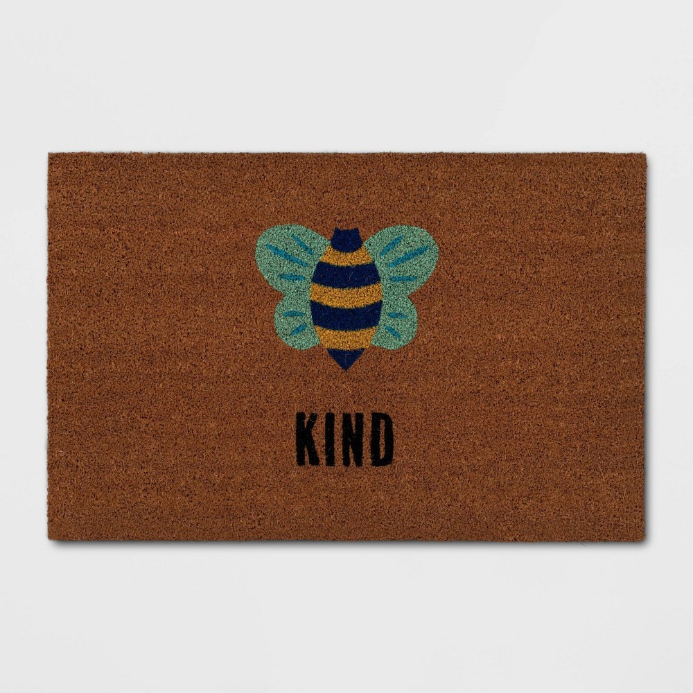 1'6"x2'6" Bee Kind Doormat Natural - Sun Squad?